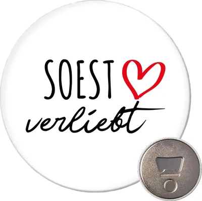 Produktbild von Huuraa Magnet Soest verliebt 59mm Kühlschrankmagnet rund Flaschenöffner Geschenkidee