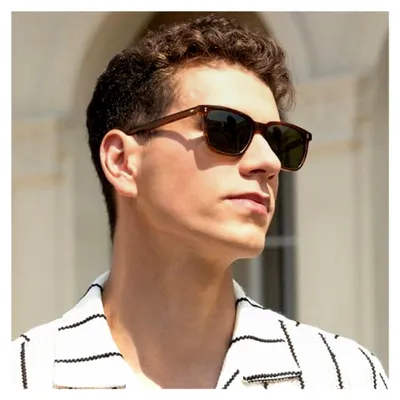 Produktbild von Herren Sonnenbrille mit rechteckigem Acetatrahmen, 100% UV-Schutz