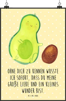 Produktbild von Mr. & Mrs. Panda Bild Avocado Kern rollt DIN A2 - Gelb Pastell - Geschenk, Wandschmuck, Schwanger, Schwangerschaft, Plakat, Liebe, drucke, wanddeko, Wandbild, Wunder