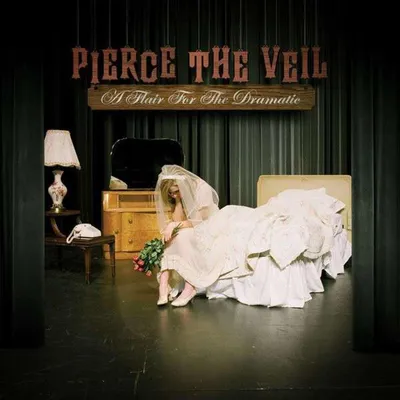 Immagine prodotto di Pierce The Veil: un'attitudine al dramma
