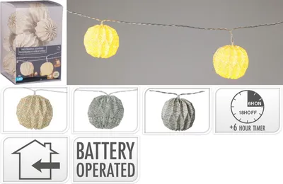 Produktbild von Lichterkette mit 10 warmweißen LEDs, batteriebetrieben, Timerfunktion, Papier-Lampions 7x6,5cm, beige/weiß