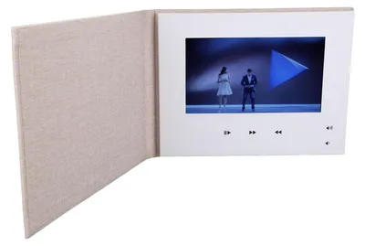 Obrázok produktu pre Videopohľadnica 7 palcov - HD video pozdrav - 4 GB pamäť - Vlastné navrhnutie - Valentín