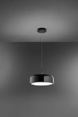 Immagine prodotto di Lampada a Sospensione in Metallo Nero Lucido (RAL 9005) con LED Integrato CCT Dimmerabile, Diametro 48,5 cm, Altezza Regolabile 318 cm - Perenz