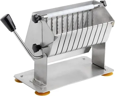 Produktbild von Currywurstschneider – Manuell – 11 Scheiben ? 18 mm – Für Würste bis 210 mm – Zerlegbar – Mit Saugnäpfen – B 340 x T 155 x H 210 mm - Modell CALLAS