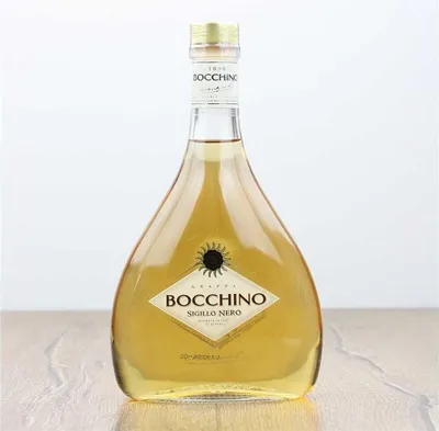 Produktbild von Bocchino Grappa Sigillo Nero NV 0.7 L Flasche