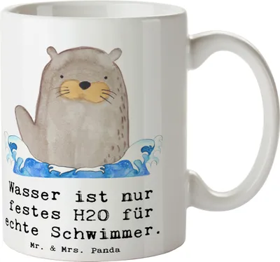 Produktbild von Mr. & Mrs. Panda Tasse Schwimmen Abenteuer - Weiß - Geschenk, Brustschwimmen, Sportarten, Keramiktasse, Sportler, Teamsport, Kaffeebecher, Geschenke, Kaffeetasse, Technik