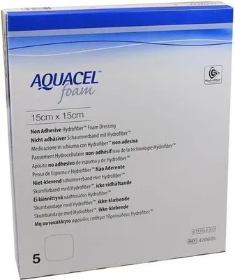 Immagine prodotto di Aquacel Schiuma non adesiva 15x15 cm medicazione 5 pz