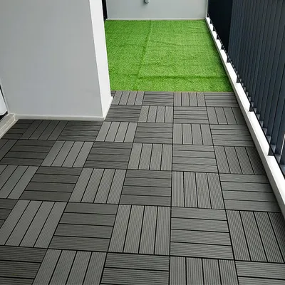Produktbild von YZNAHRE WPC Terrassendielen 30x30cm Balkon Boden Terrassenfliesen 22 Stück,1㎡, Holzoptik Balkon Bodenbelag Klicksystem Balkonfliesen für Balkon und Garten, Anthrazit