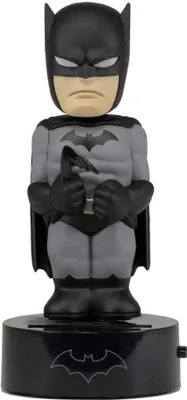 Zdjęcie produktu dla DC Comics Body Knocker Wackelfigur Mroczny Rycerz Batman 16 cm