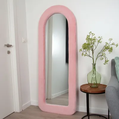 Produktbild von Milton & Oldbrook Flauschiger Standspiegel 61 x 161,5 cm Miziya Rosa