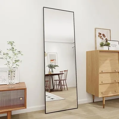 Imagen del producto de Espejo de cuerpo entero de 150 x 50 cm, espejo de pie con ganchos, alta definición, con marco de metal, ideal para dormitorio, baño o salón. Diseño rectangular, ángulo recto ()