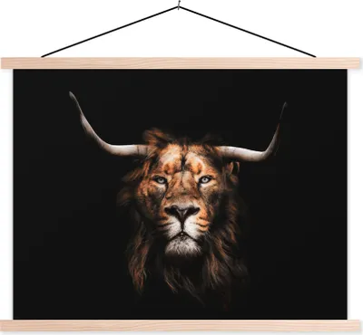 Produktbild von MuchoWow® Textilposter Löwe - Schottisches Hochlandrind - Schwarz 120x90 cm mit holzfarbenen Rahmen - Magnetisch