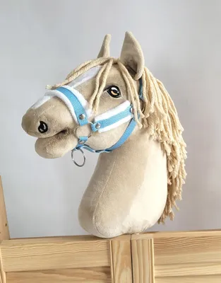 Image de Licol réglable pour cheval Hobby Horse A3 bleu avec fourrure blanche