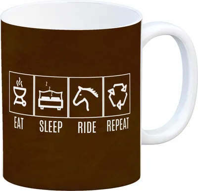 Produktbild von EAT, SLEEP, RIDE, REPEAT Kaffeebecher mit braunem Hintergrund