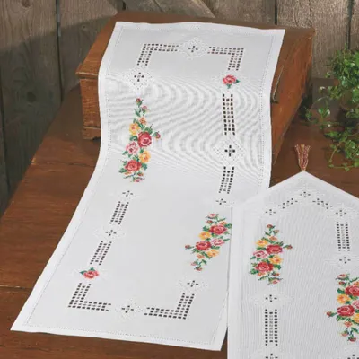 Obrázek produktu pro Permin počítaná sada pro Hardanger "Hardanger s růžemi", 38x101cm, 75-7872