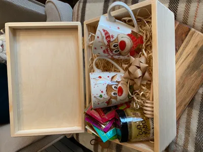 Produktbild von Geschenkbox 1 gefüllt Holzbox mit Tee Geburtstag Geschenkkorb Set Präsentkorb