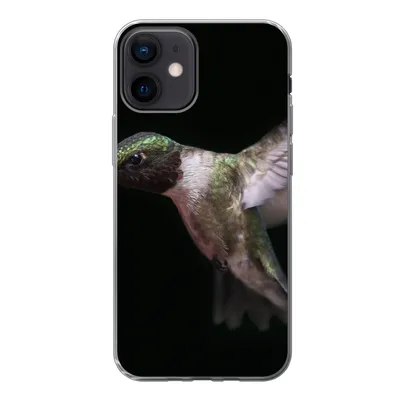 Produktbild von MuchoWow® Handyhülle Schutzhülle Hülle für iPhone 12 Rubinkehl-Kolibri auf schwarzem Hintergrund Silikon Softcase Handy Hülle