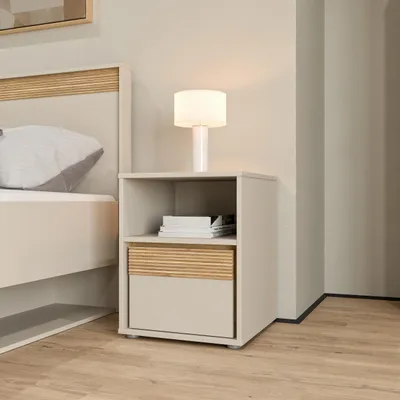 Produktbild von Forte WEXLIN Nachttisch 40 45, moderne Nachtkommode mit Schublade und Regalfach, Kinder- und Jugendzimmer, Kaschmir|Beige|Mauvella Eiche Holzdekor, 41,3 cm breit x 52,1 cm hoch x 42 cm tief
