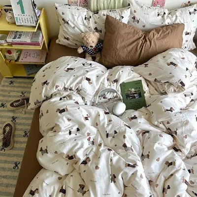 Produktbild von Unyqoos® Kinderbettwäsche 135 x 200 cm mit Dackel-Motiv, atmungsaktive 100% Mikrofaser | Kissenbezug 80 x 80 cm, Reißverschluss,  Standard 100