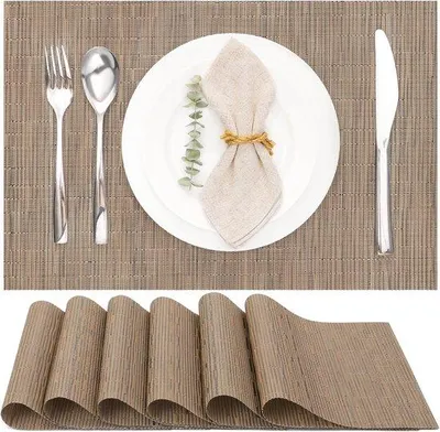 Produktbild von Famanu Platzsets Set von 6, Waschbare Vinyl Platzsets - Hellbraun