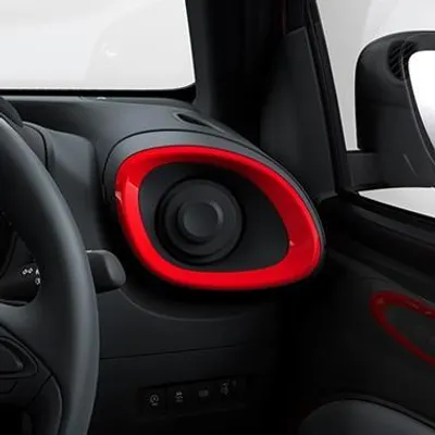 Produktbild von TOYOTA Aygo X Rot 3P0 rechts PW286-0H001 OE Lufteinlassabdeckung