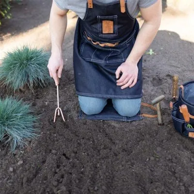 Image de Tablier de jardinage en jean noir avec poches