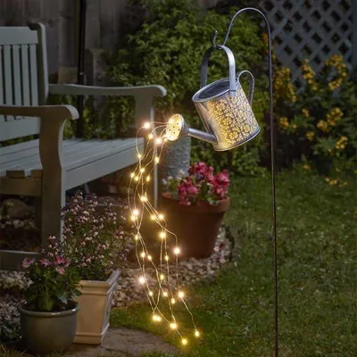 Solar-Gießkanne mit LED-Kaskadenlicht, wetterfest, silber, 36 LEDs