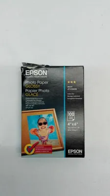 Produktbild von Epson Photo Paper Glossy - 10x15cm - 100 Blätter, Glanz, 200 g/m², 100 Blätter, - WorkForce WF-7620DTWF - WorkForce WF-7610DWF - WorkForce WF-7110DTW - WorkForce WF-3640DTWF -..., 100 mm, 150 mm
