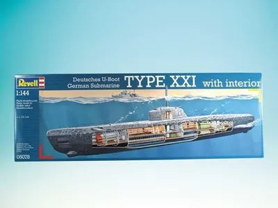 Productafbeelding van 05078 - Revell, Duitse U-boot type XXI met interieur, schaal 1:144