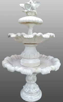 Produktbild von Casa Padrino Barock Gartenbrunnen / Springbrunnen mit Tauben Weiß Ø 100 x H. 210 cm - Gartendeko Accessoires