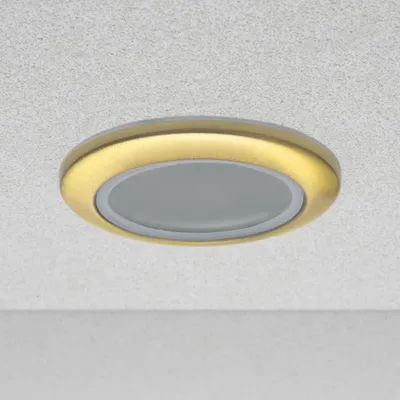 Obrázok produktu pre Luxusný Zapustený Rámik Bodovej Lampy "Rome" (Ø93mm) – Vodeodolný IP44 v Leštenej Zlatej Farbe