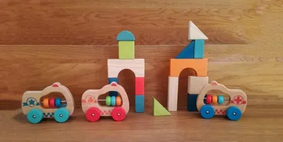 Obrázok produktu pre Drevené autíčko, hračka pre bábätko, Egmont Toys