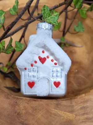Produktbild von Christbaumkugel Haus Nellas, weiß mit Herz