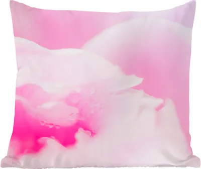 Produktbild von MuchoWow® Zierkissen Sofakissen Wohnzimmer Dekokissen 40x40 cm Nahaufnahme der Blütenblätter der rosa Pfingstrose - Foto Kissen - Schlafzimmer Dekoration