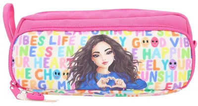 Produktbild von Federmäppchen mit Modellmotiv und Buchstabenmuster, rosa Federmäppchen mit 4 Fächern und Reißverschluss