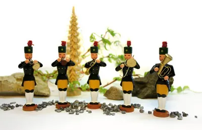 Produktbild von Miniaturfiguren Bergmannskapelle 5tlg. bunt Höhe=9,5cm NEU