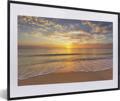 Produktbild von MuchoWow® Gerahmtes Poster Strand - Sonnenuntergang - Meer 60x40 cm - Poster mit Schwarzem Bilderrahmen Wandposter Rahmen Foto Bilder - Schlafzimmer - Plakat in Rahmen - Drucken