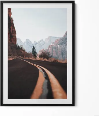 Produktbild von Straße zwischen Bergen– Wandbild mit Rahmen – Gerahmtes Bild  – Wanddekoration – 70x100 cm –  Schwarz Rahmen