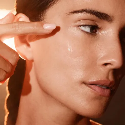 Immagine prodotto di Mesauda Skincare Lumisheen Brightening Essence 100ml - essenza illuminante