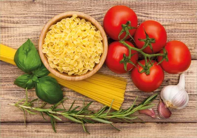 Produktbild von Wallario Poster - Spaghetti mit Tomaten, Knoblauch und Basilikum, Kunstdruck Größe: 70 x 100 cm