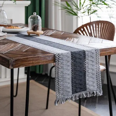 Zdjęcie produktu dla Bawełniany prostokątny bieżnik na stół w stylu makramy z frędzlami, 30 x 180 cm, wzór vintage-boho
