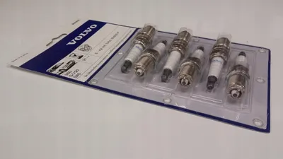 Obrázek produktu pro VOLVO 960 S90 V90 S80 oryginał świece zapłonowe OE