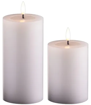 Obrázek produktu pro Sada 2 ks LED svíček s blikajícím plamenem a povrchem z pravého vosku, bílá, průměr 7,5 cm, výška 15 cm a 10 cm, LED svíčky s funkcí časovače, vyžadují 2 baterie AA, LED svíčky z pravého vosku, teplá bílá