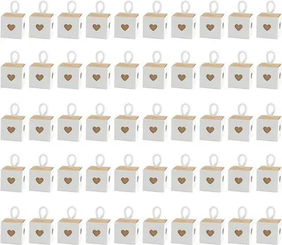Immagine prodotto di Piccole scatoline a forma di cuore, bianche, realizzate in carta