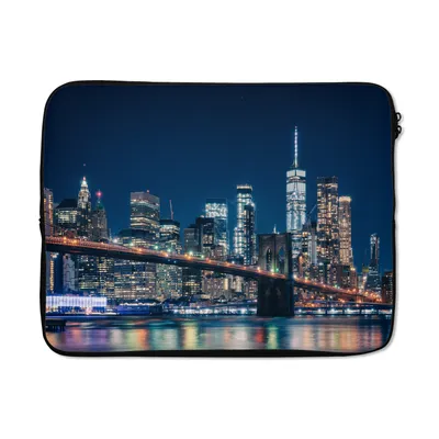 Produktbild von MuchoWow® Laptop Hülle 13 Zoll New York - Nacht - Brooklyn Bridge Laptoptasche - Laptophülle - Sleeve - Rundumschutz
