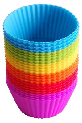 Produktbild von 24-teilige Kuchenform - Muffinförmchen in 6 Farben (12er-Set)