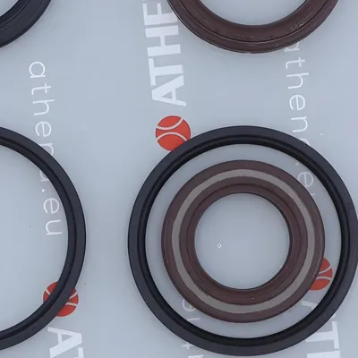 Obrázek produktu pro Těsnění motoru Sada těsnění motoru Athena pro Aprilia 400-500 / Gilera 500 / Malaguti Spidermax GT/RS 500 04-06 / Piaggio 400-500