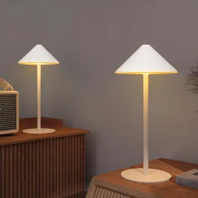 Zdjęcie produktu dla Lampa stołowa LED z akumulatorem, ściemniacz dotykowy, 3 temperatury barwowe 3000–6500 K, metal, biała | 15 x 15 x 31,5 cm | USB-C | 4–8 godz. pracy na akumulatorze
