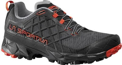 Trailrunning-Schuhe "Akyra II" von La Sportiva in Schwarz und Orange mit griffiger Sohle.