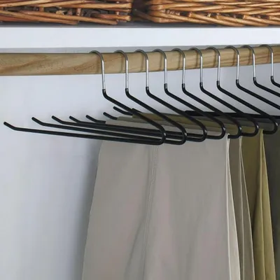 Zdjęcie produktu dla Zestaw 20 oszczędzających miejsce wieszaków na spodnie, wykonanych z metalu